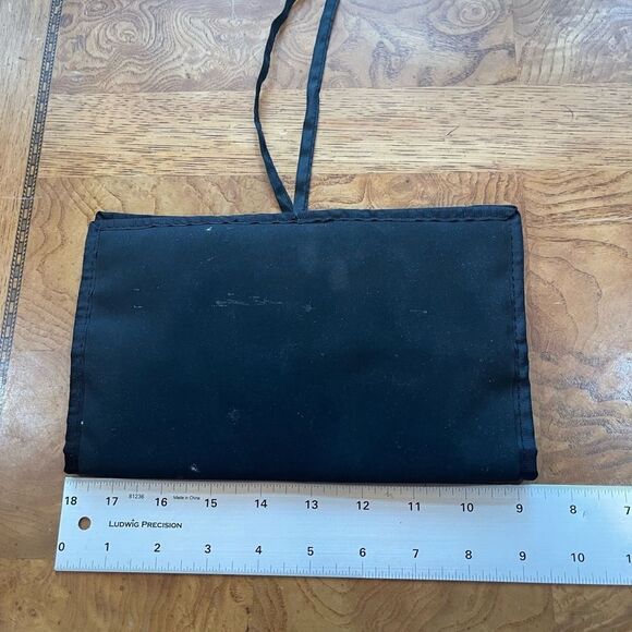 16 Jewelry Travel Pouch - Picture 3 of 9